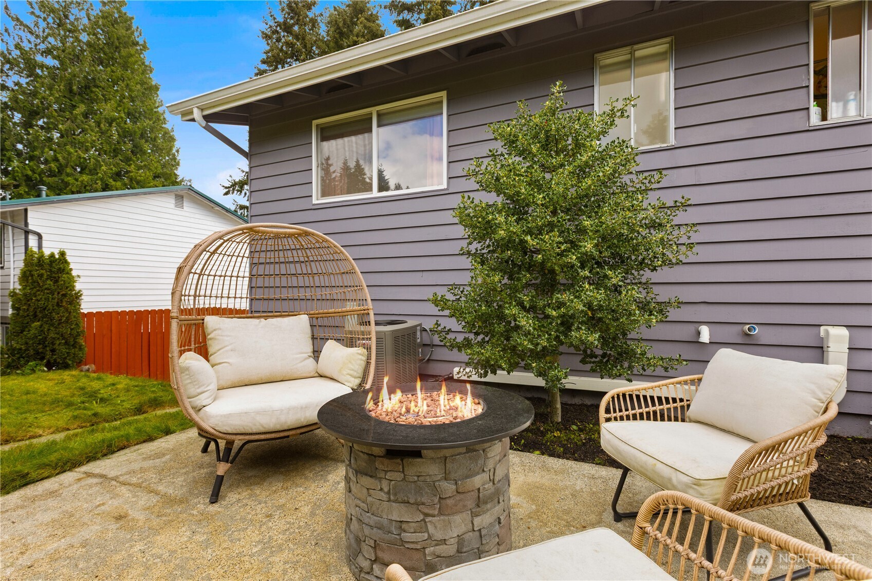 4829 S 166th St , SeaTac, WA 98188