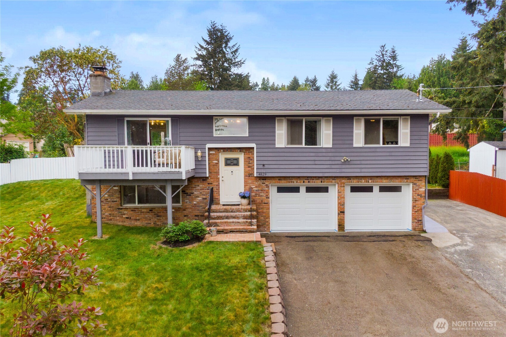 4829 S 166th St , SeaTac, WA 98188
