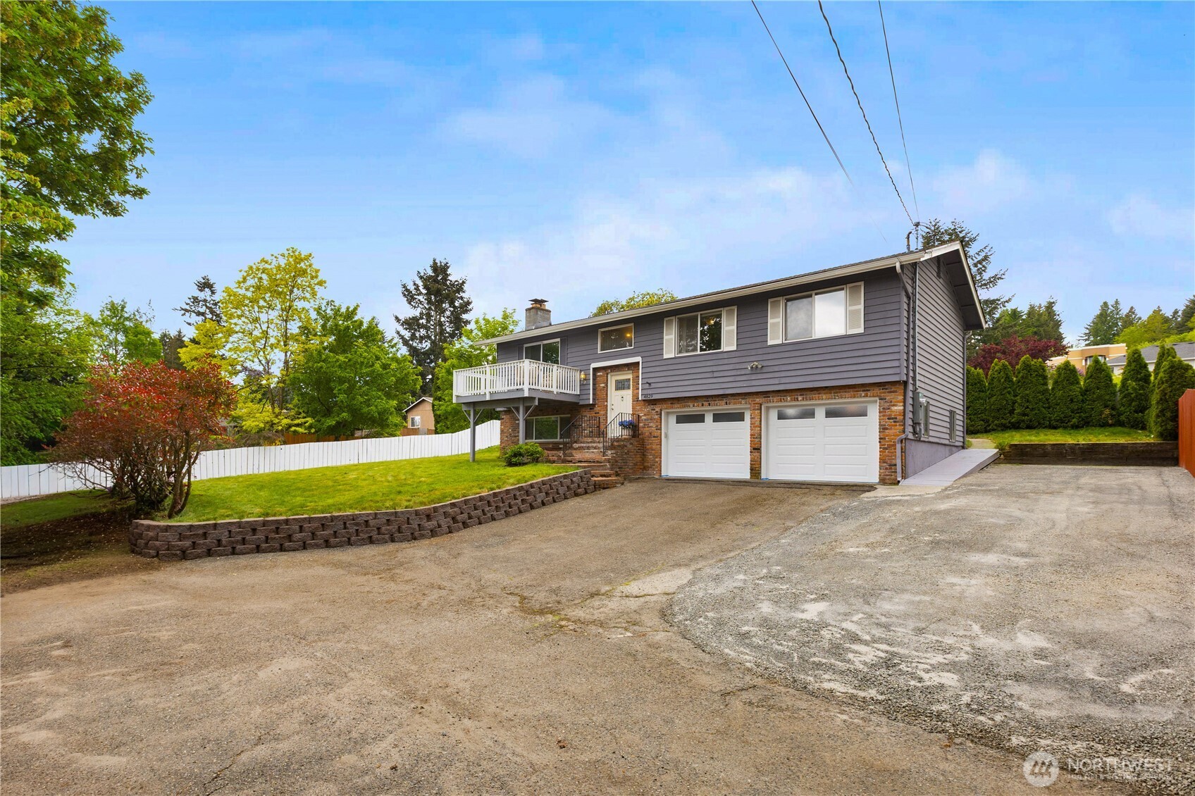 4829 S 166th St , SeaTac, WA 98188