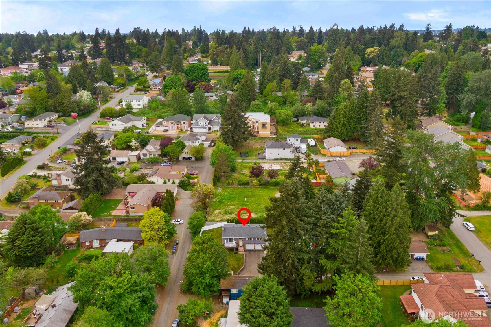 4829 S 166th St , SeaTac, WA 98188