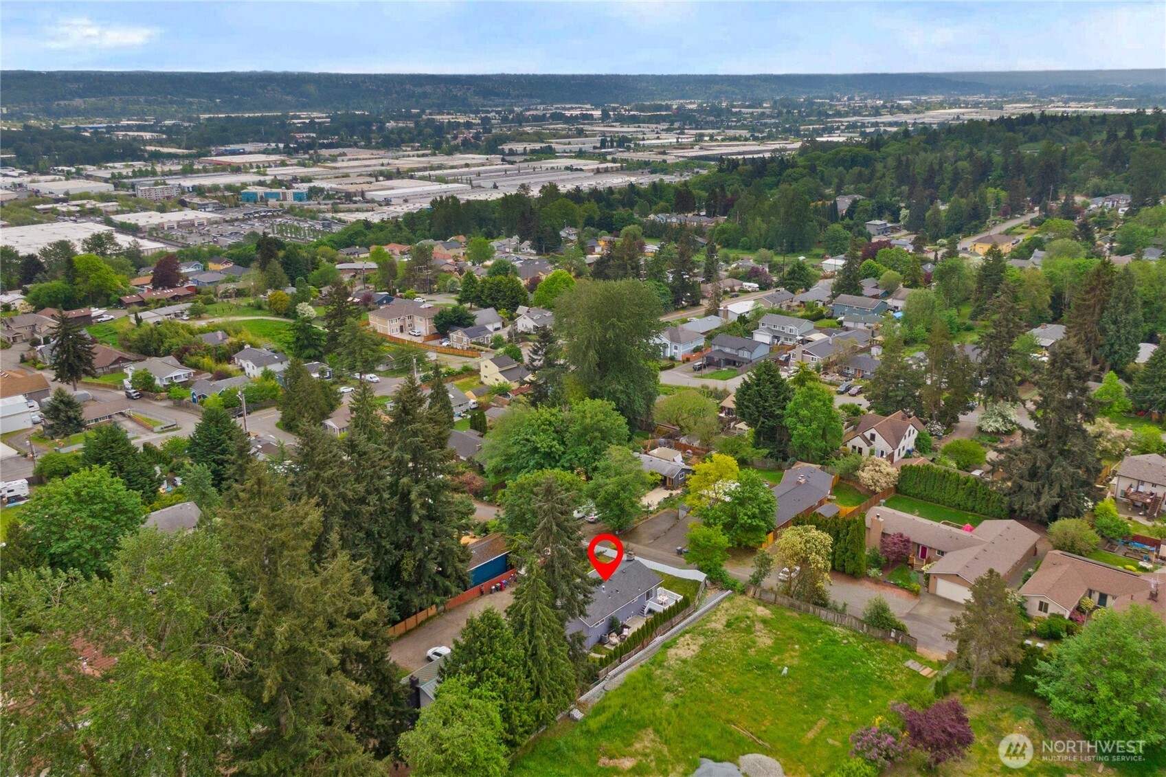 4829 S 166th St , SeaTac, WA 98188