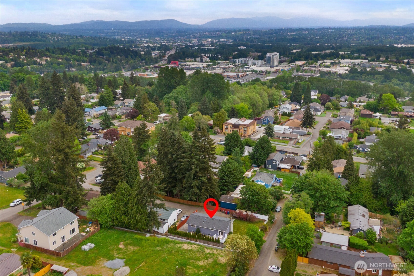 4829 S 166th St , SeaTac, WA 98188