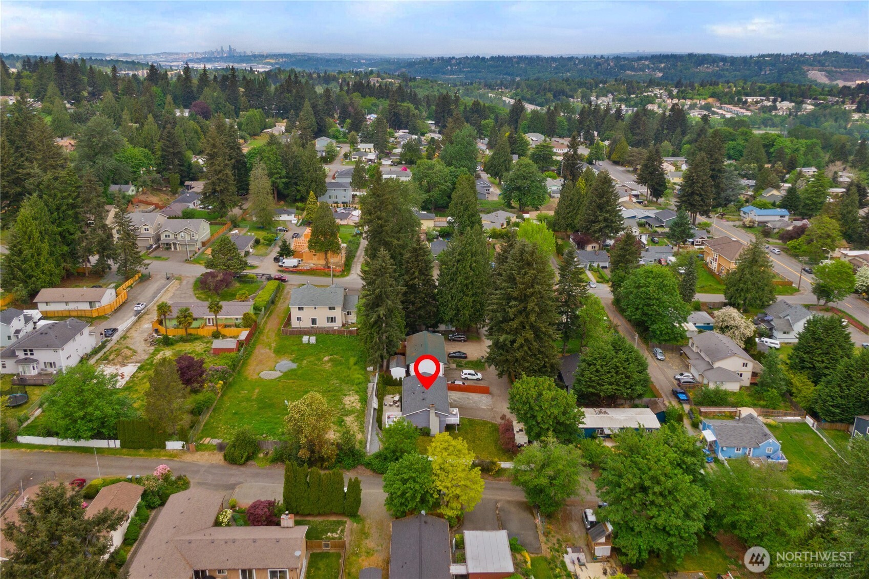4829 S 166th St , SeaTac, WA 98188