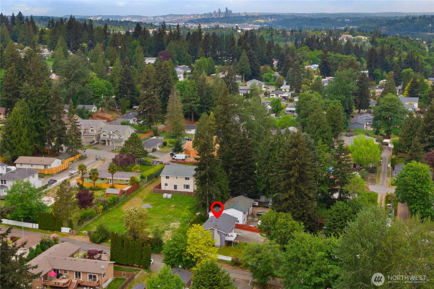 4829 S 166th St , SeaTac, WA 98188