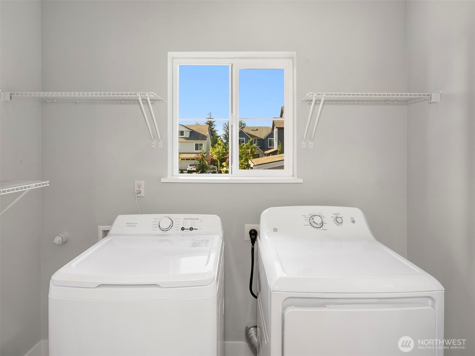 22755 SE 14th Court , Sammamish, WA 98075