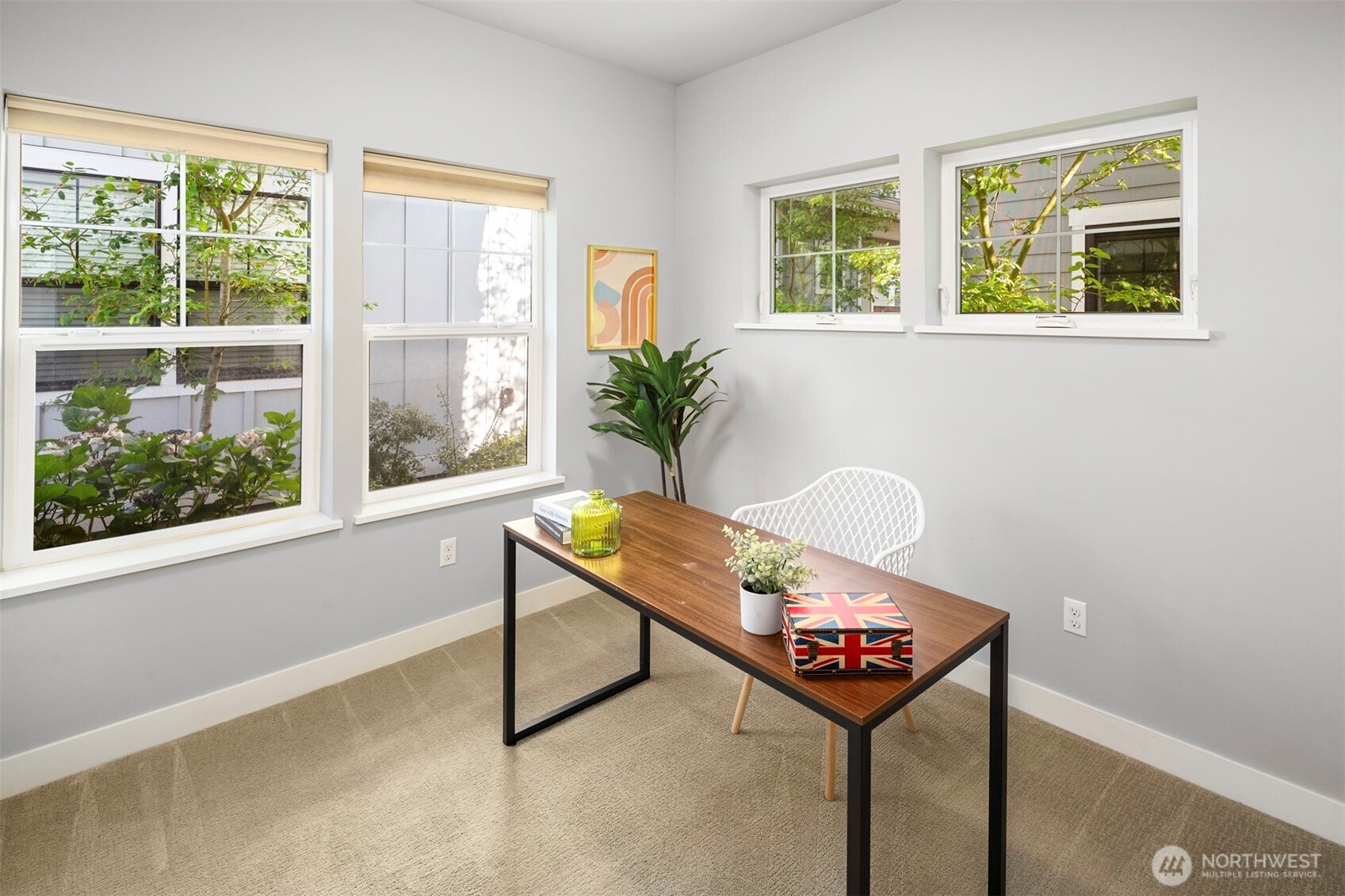 22755 SE 14th Court , Sammamish, WA 98075