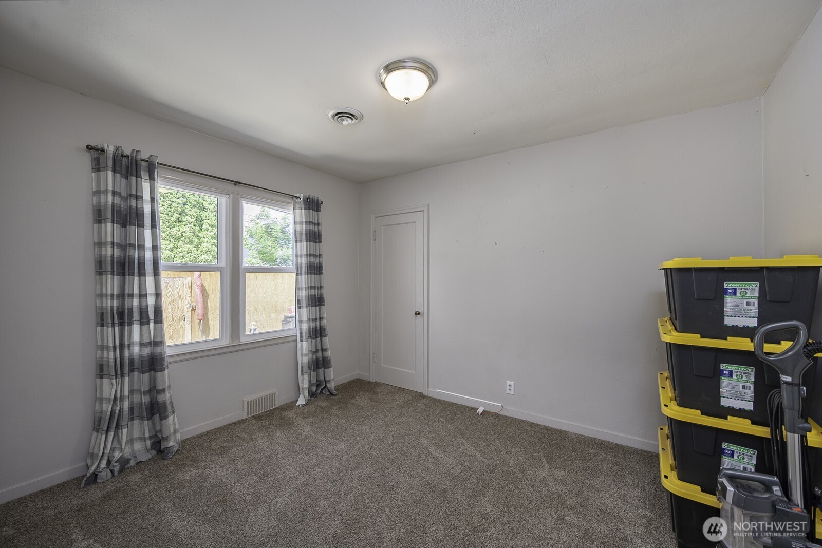 1017 SW C Street , Ephrata, WA 98823