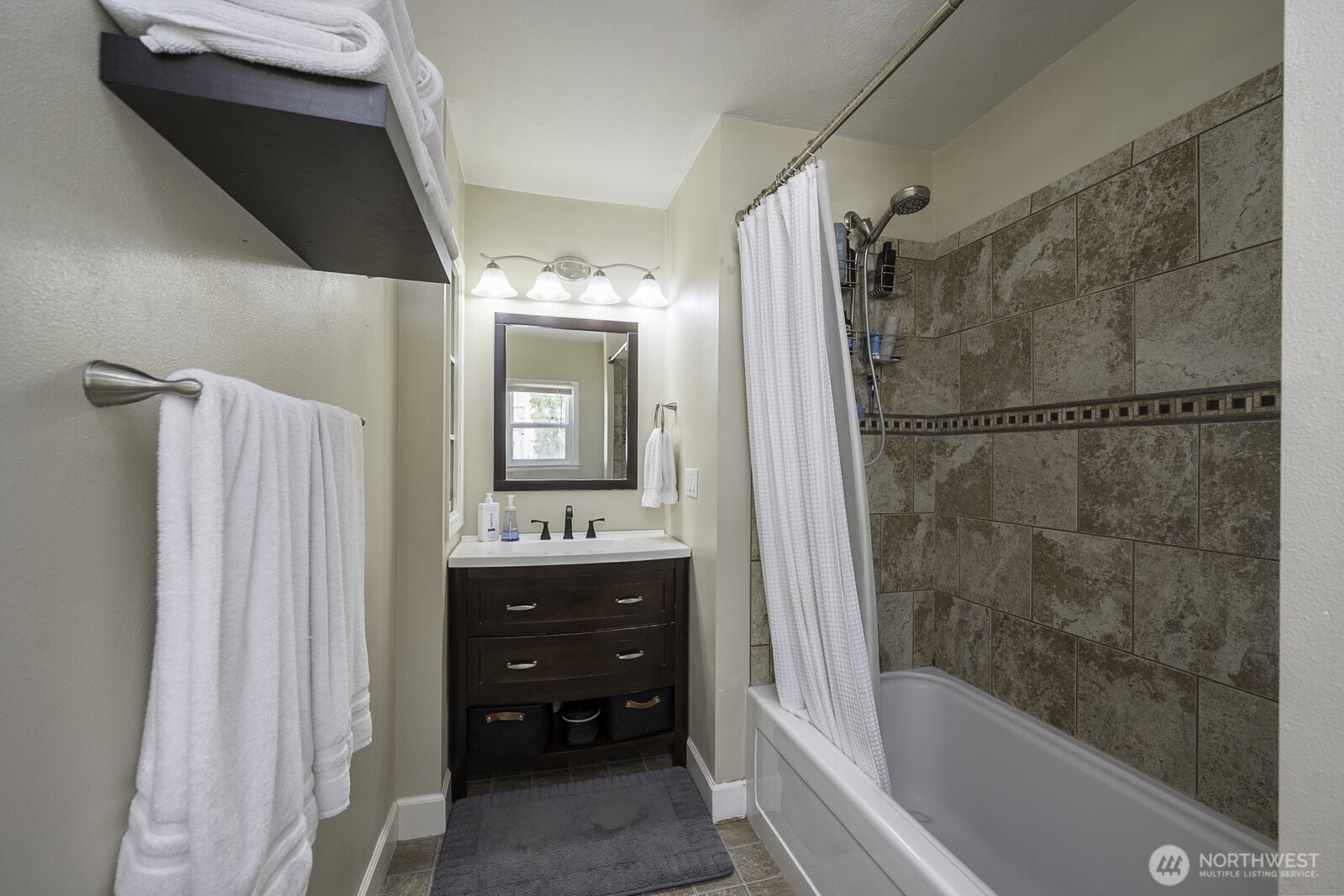 1017 SW C Street , Ephrata, WA 98823