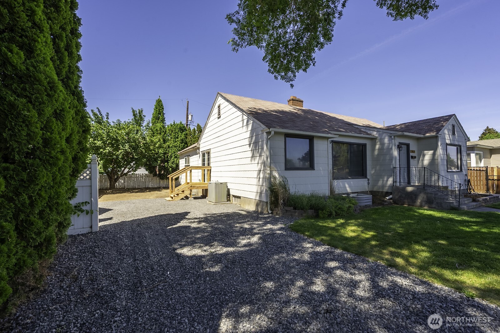 1017 SW C Street , Ephrata, WA 98823