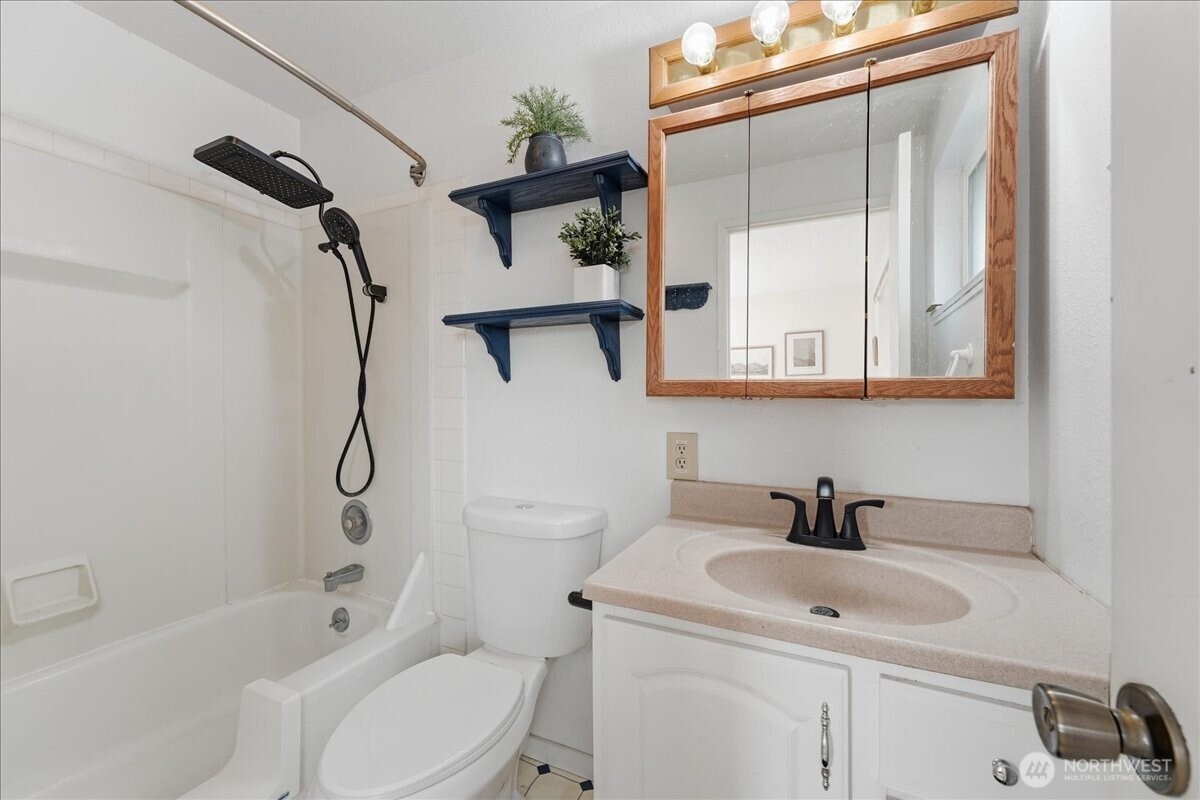 309 W Walnut Street , Waterville, WA 98858