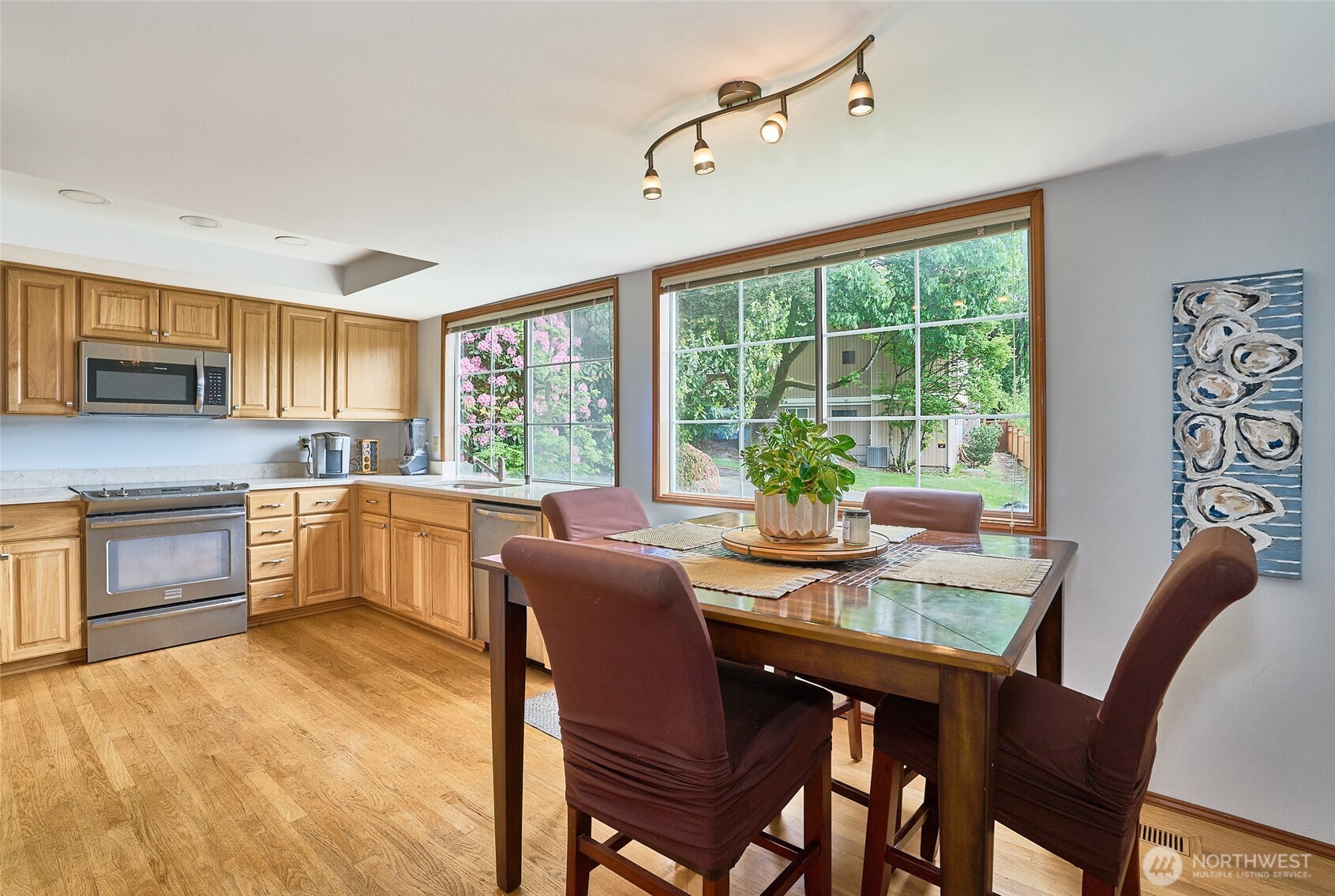 1404 S 290th Pl , Federal Way, WA 98003