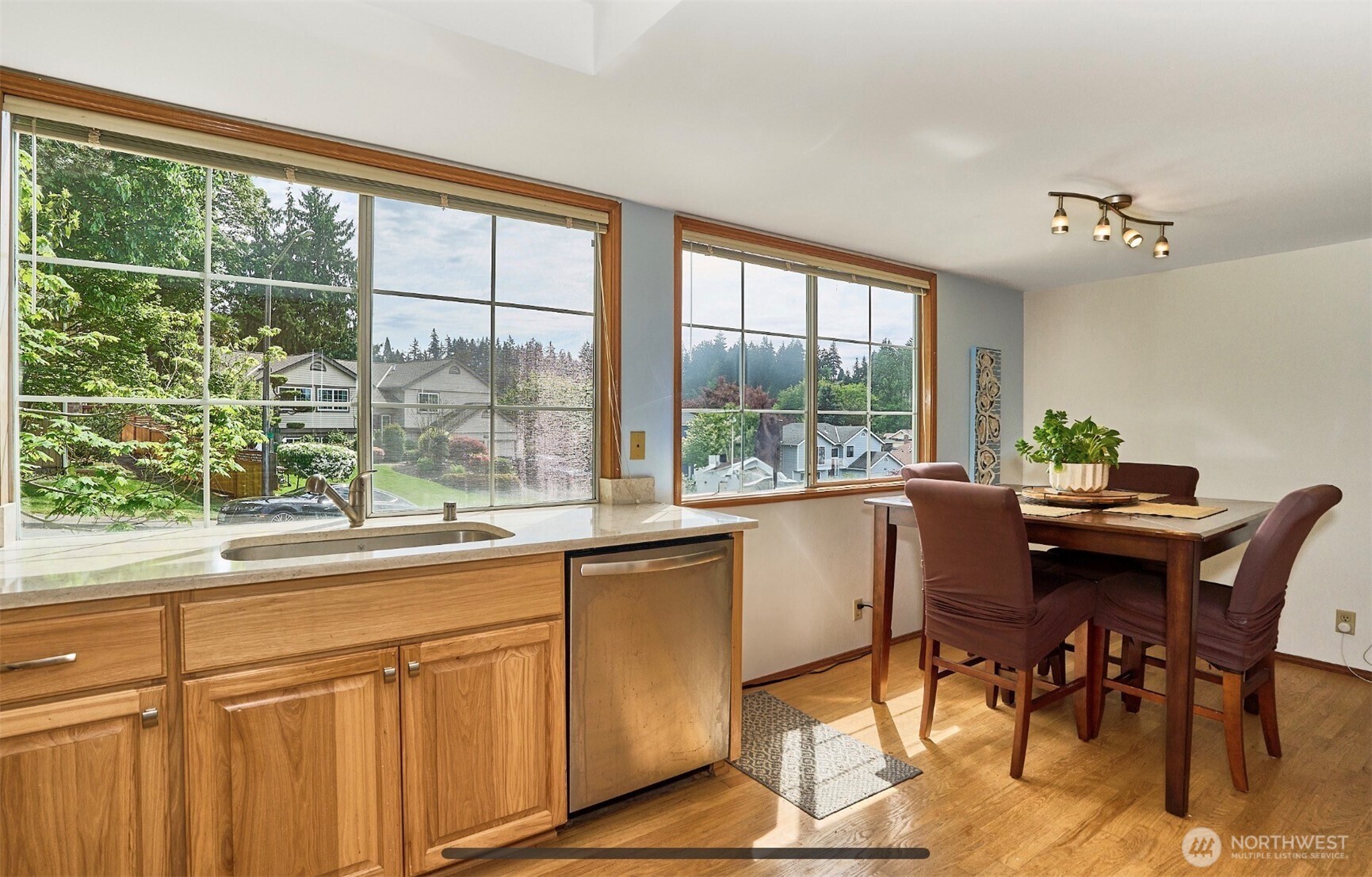 1404 S 290th Pl , Federal Way, WA 98003