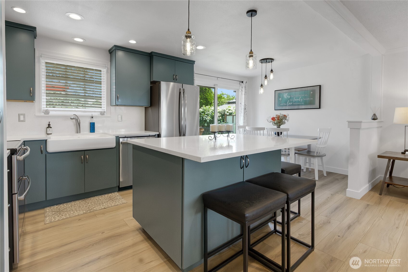 3713 Tahoma Place W, University Place, WA 98466