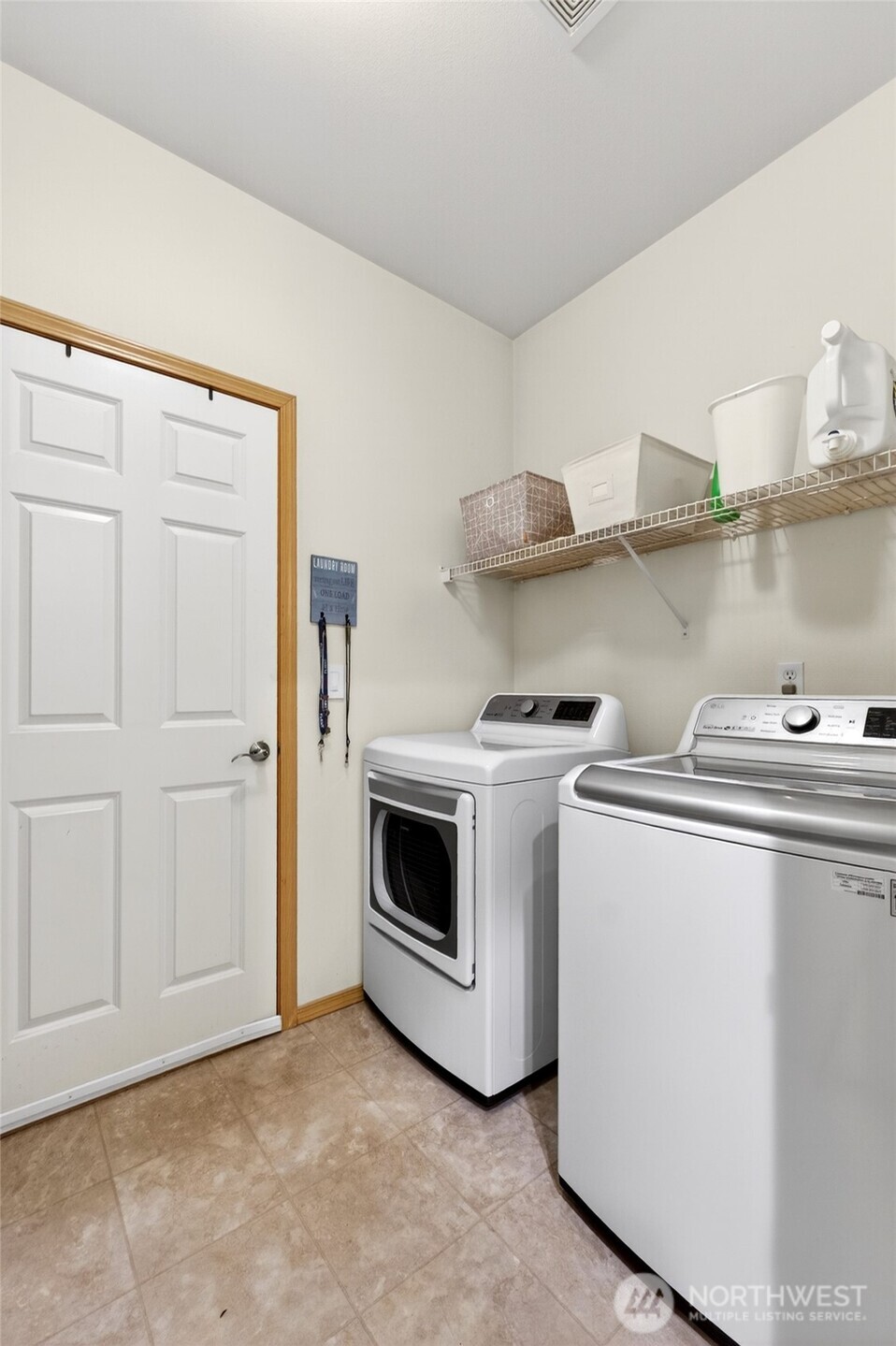 16614 SE 256th Street #E2, Covington, WA 98042