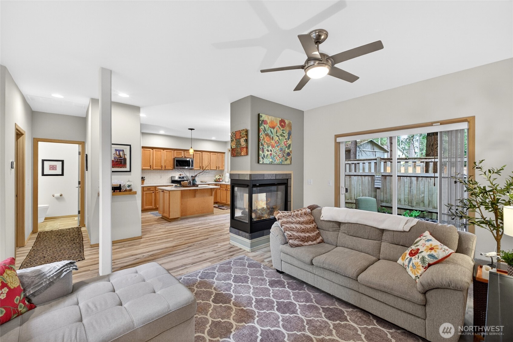 16614 SE 256th Street #E2, Covington, WA 98042