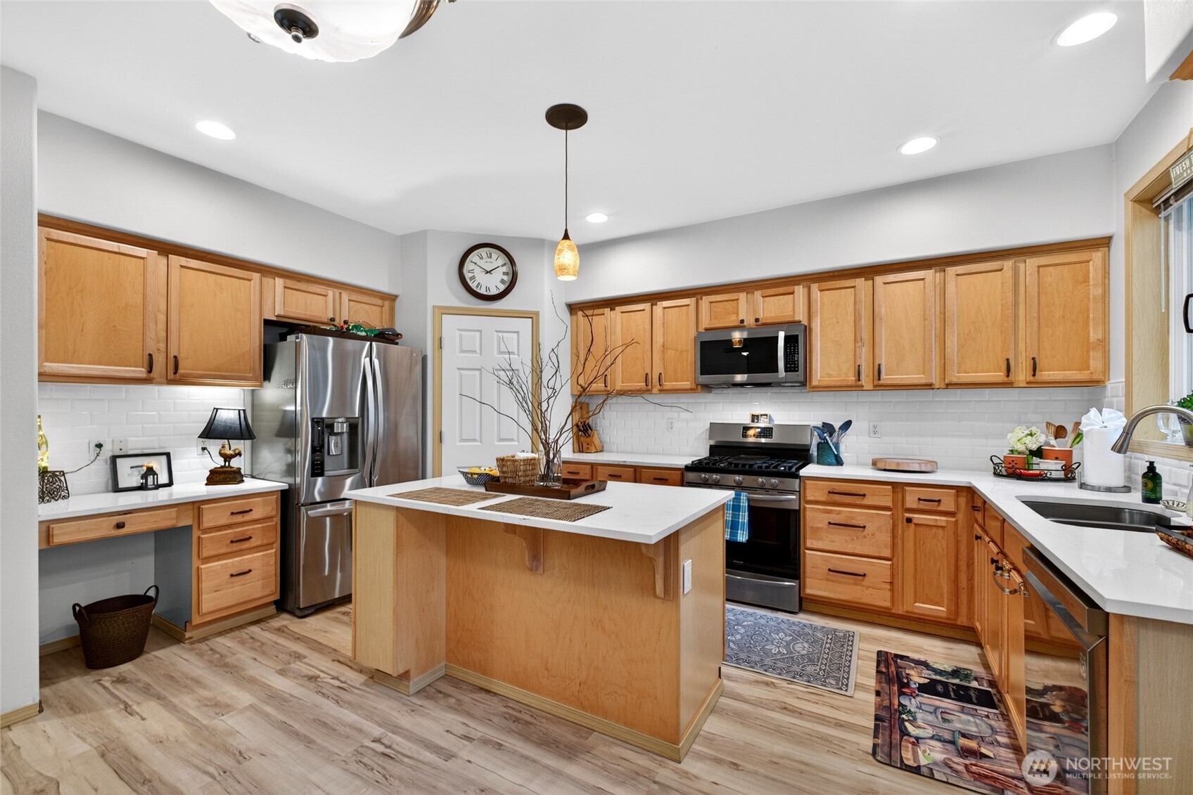 16614 SE 256th Street #E2, Covington, WA 98042