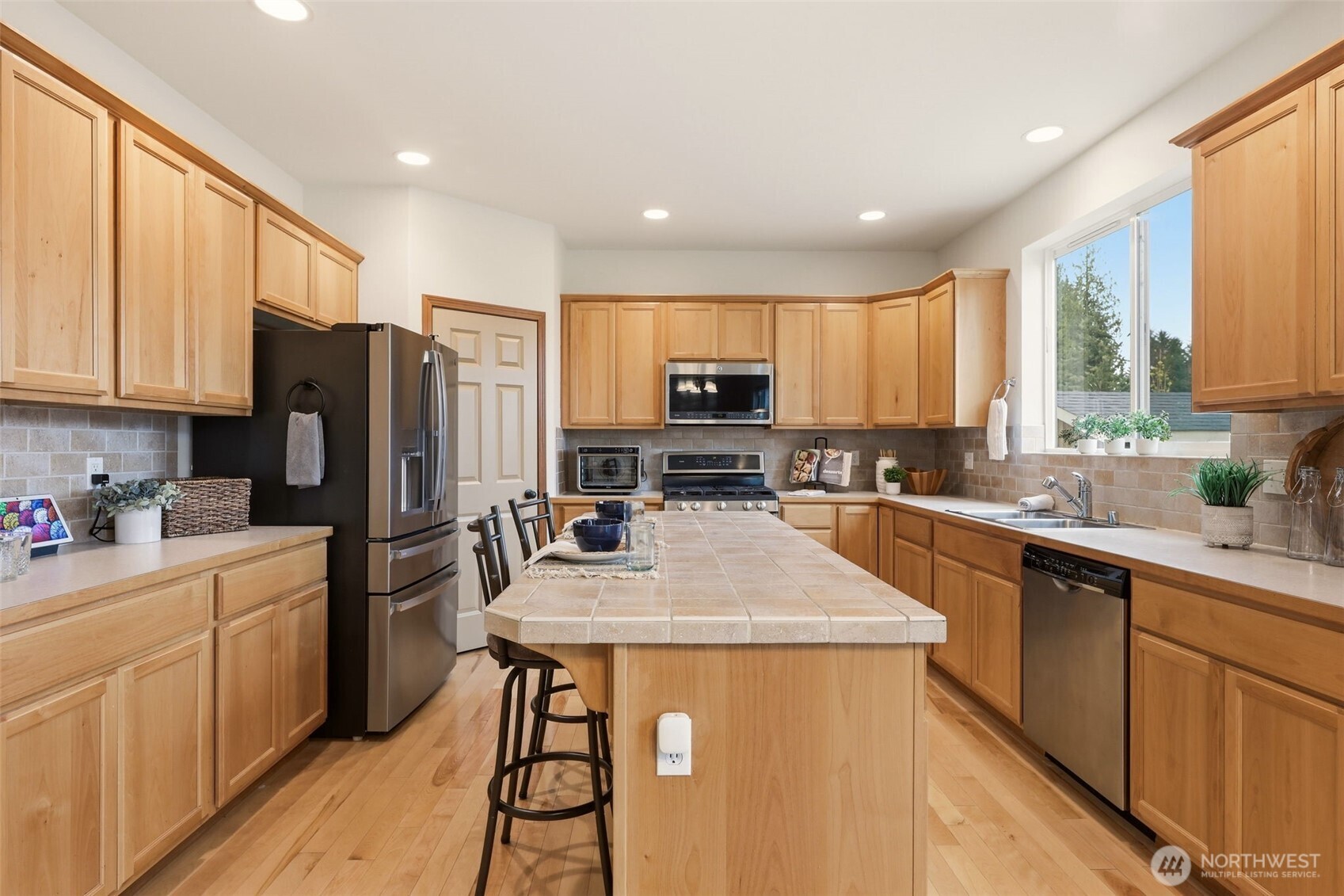 20101 11th Avenue W, Lynnwood, WA 98036