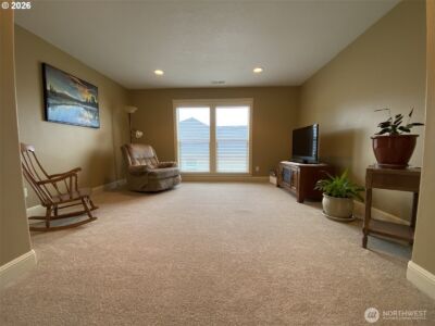 545 E 18 Street , La Center, WA 98629 - Photo 15