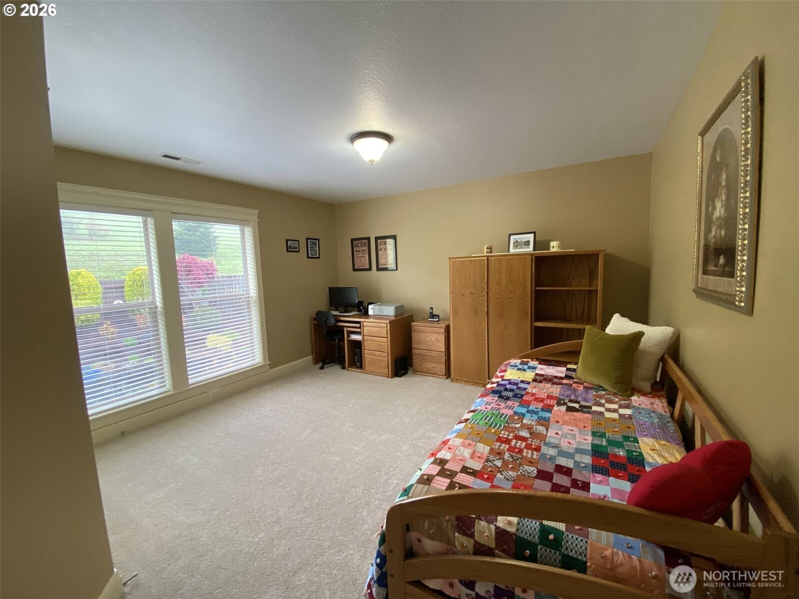 545 E 18 Street , La Center, WA 98629