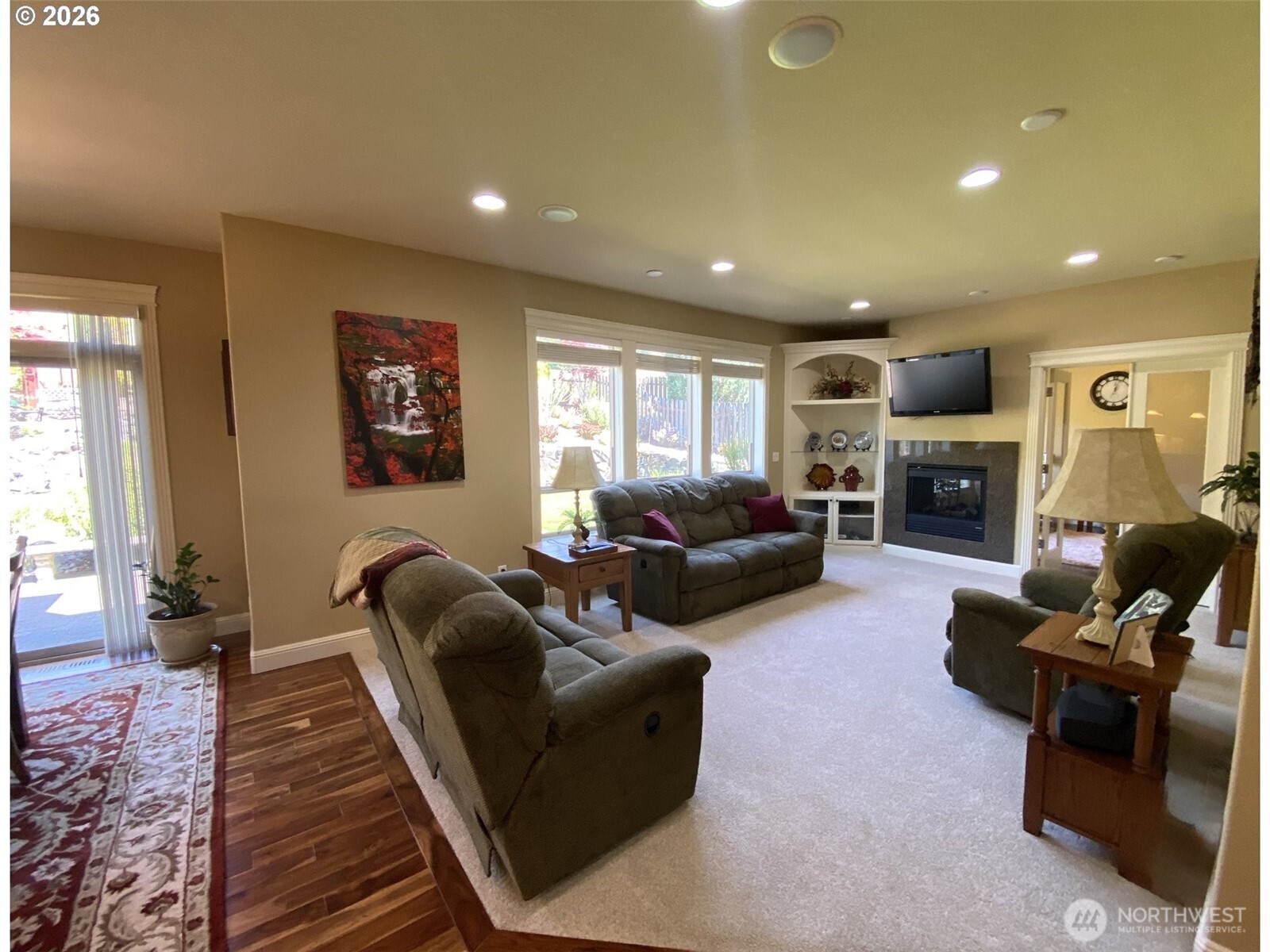 545 E 18 Street , La Center, WA 98629