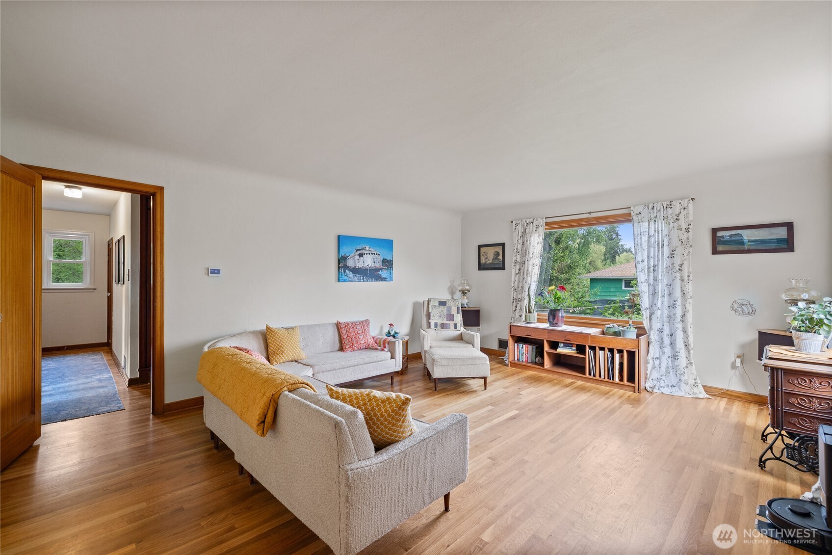 9726 F Street E, Tacoma, WA 98445