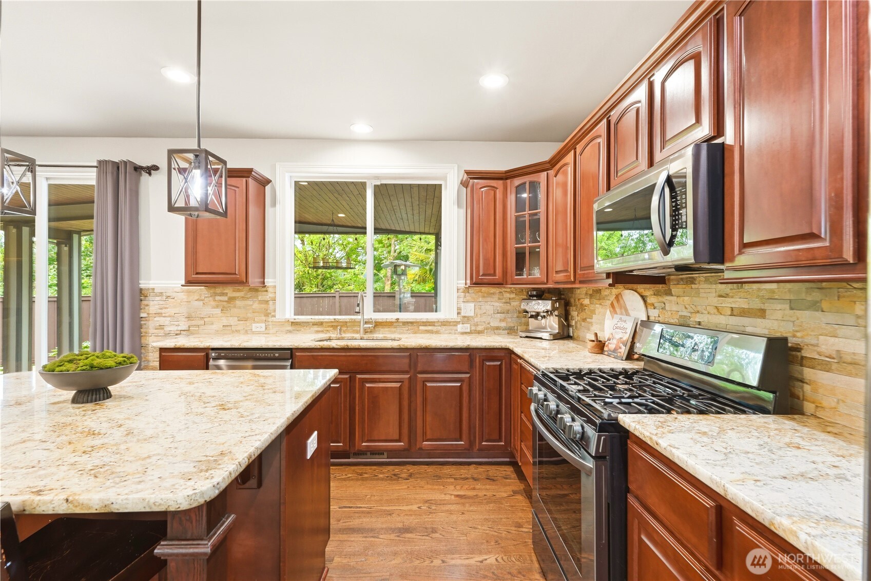 28302 239th Street , Maple Valley, WA 98038