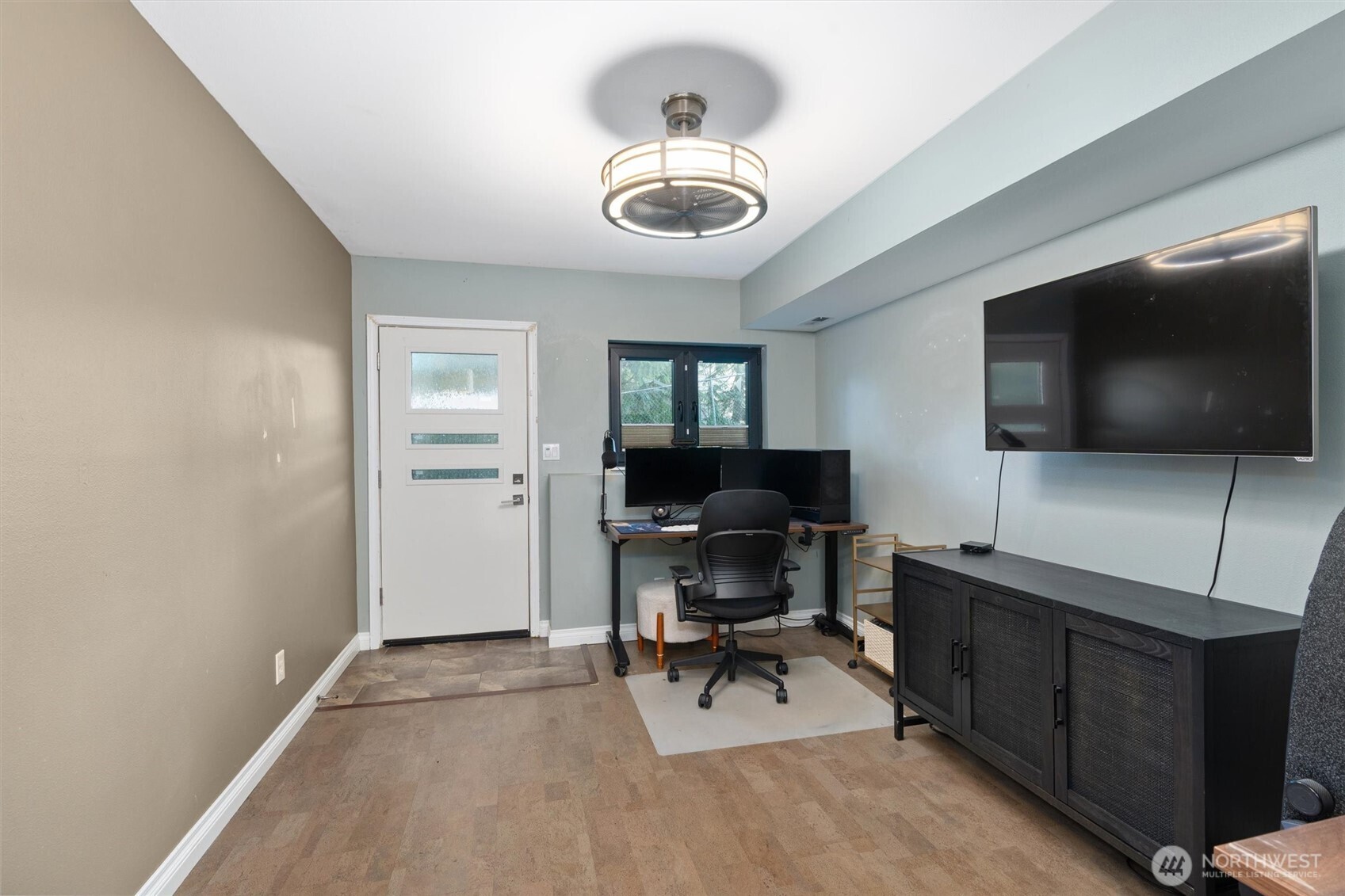 7337 151st Avenue NE, Redmond, WA 98052