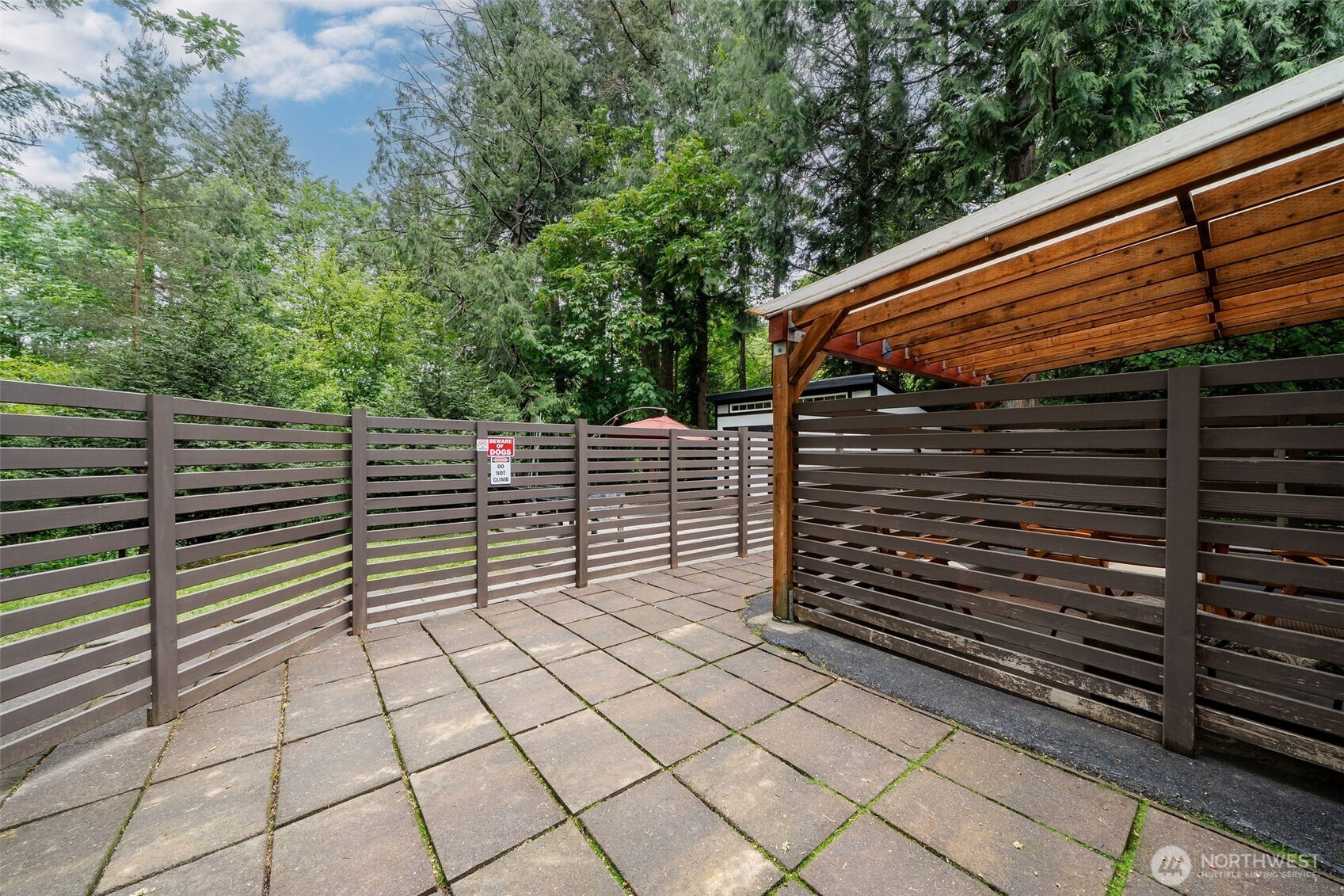 7337 151st Avenue NE, Redmond, WA 98052