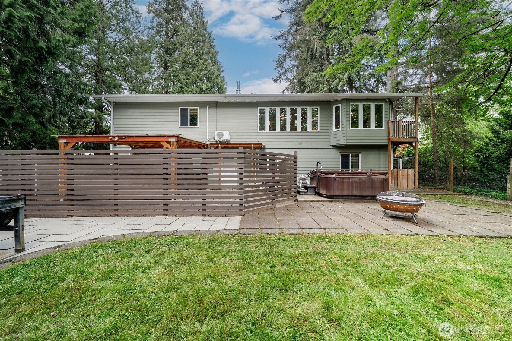 7337 151st Avenue NE, Redmond, WA 98052