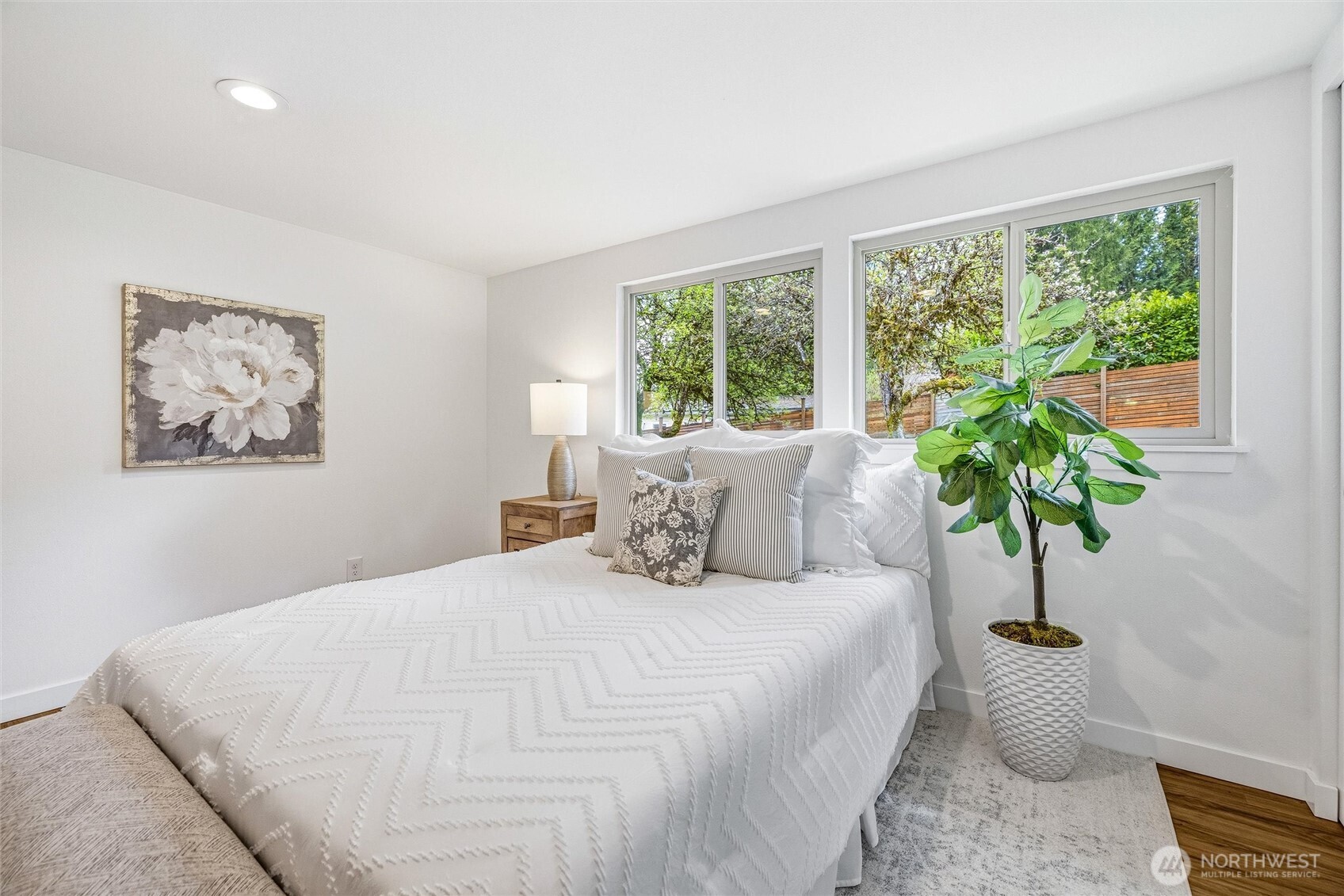 477 W Lake Samish Drive , Bellingham, WA 98229