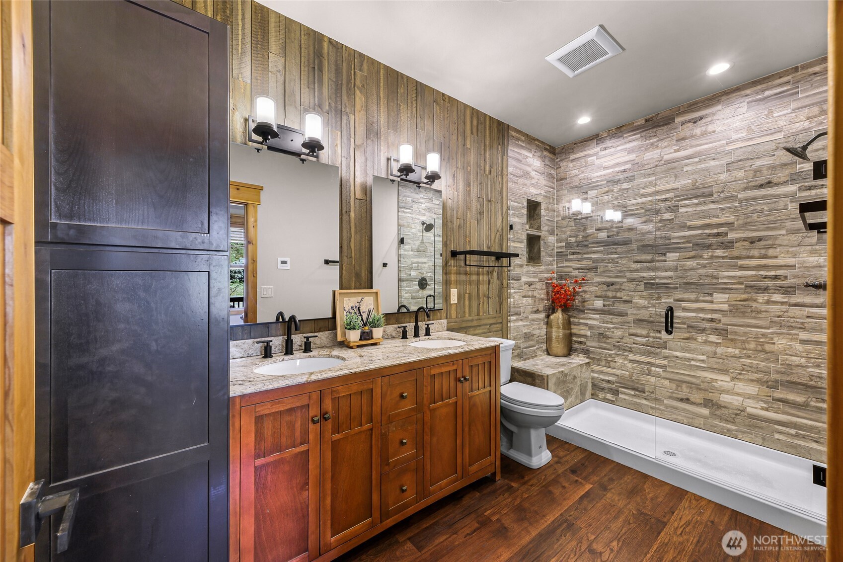 306 W Montana Avenue , Roslyn, WA 98941