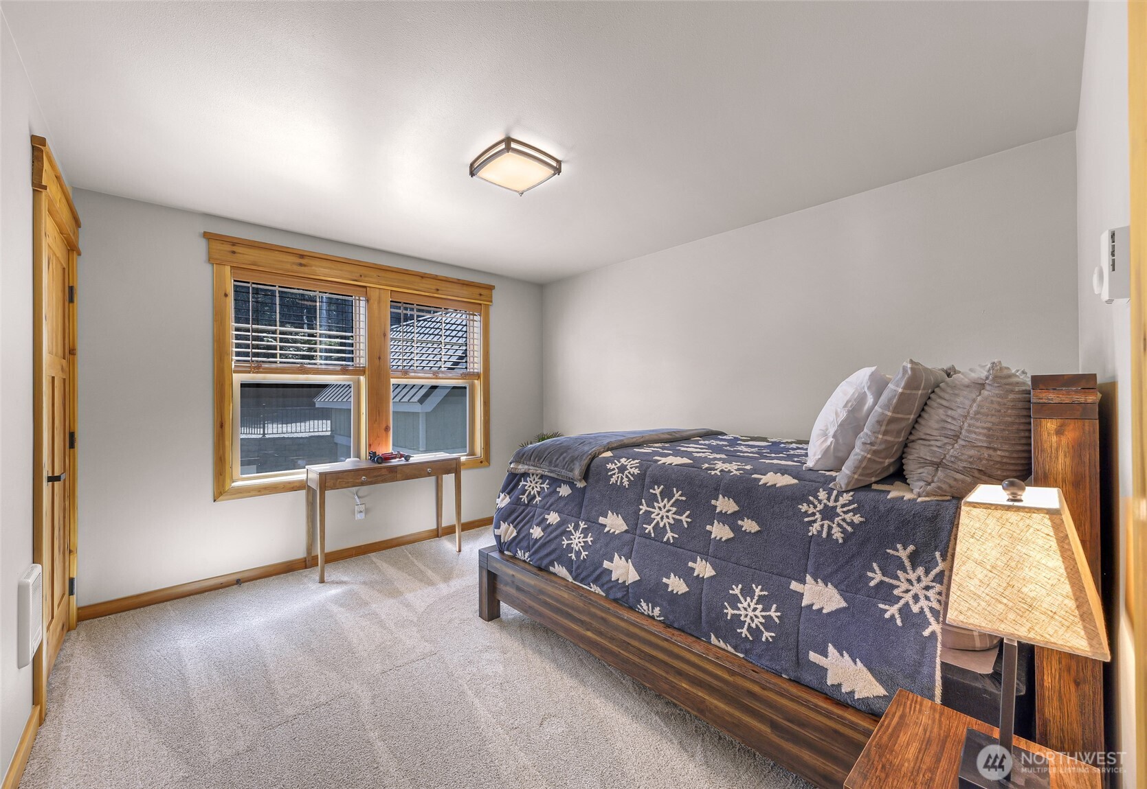 306 W Montana Avenue , Roslyn, WA 98941