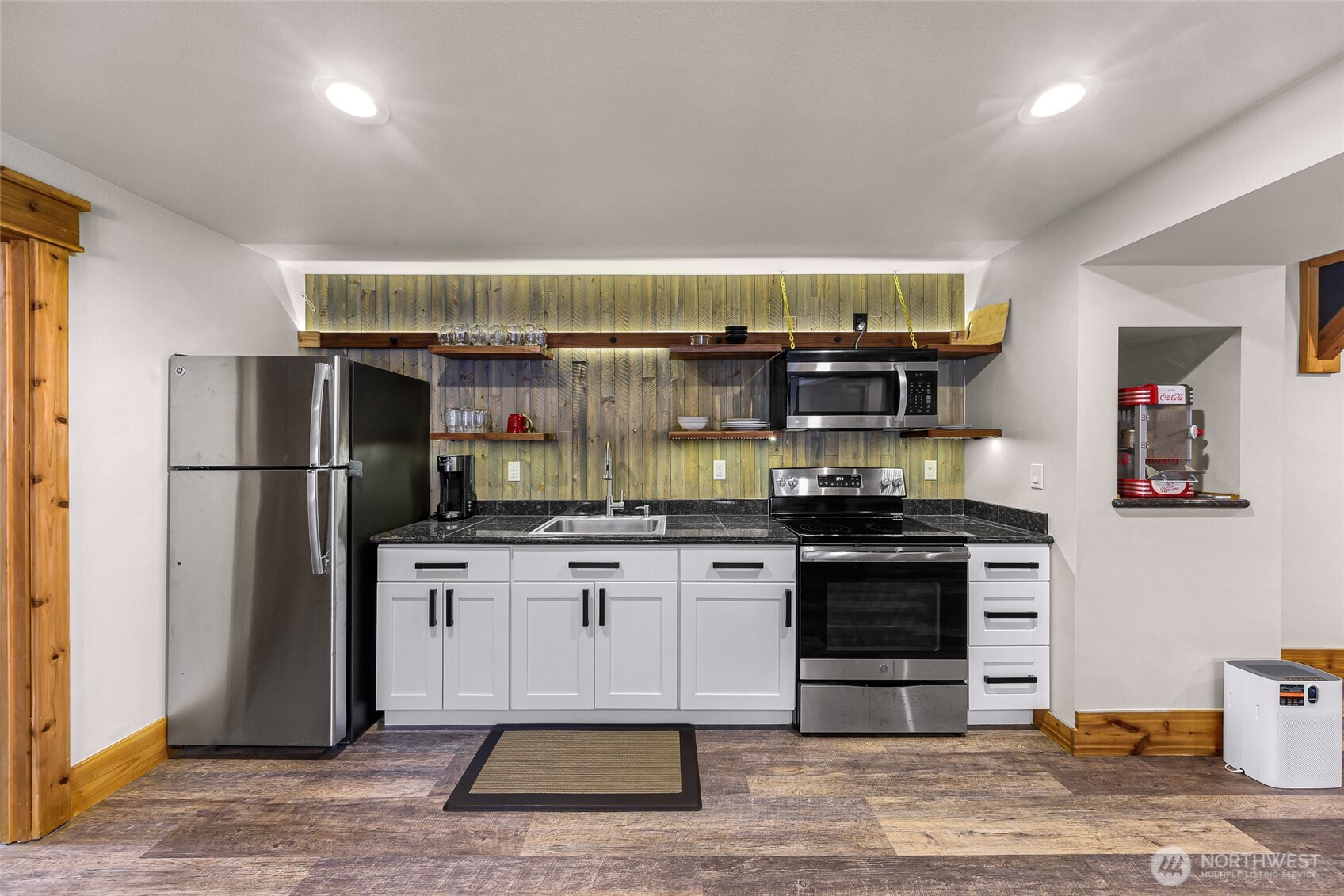 306 W Montana Avenue , Roslyn, WA 98941