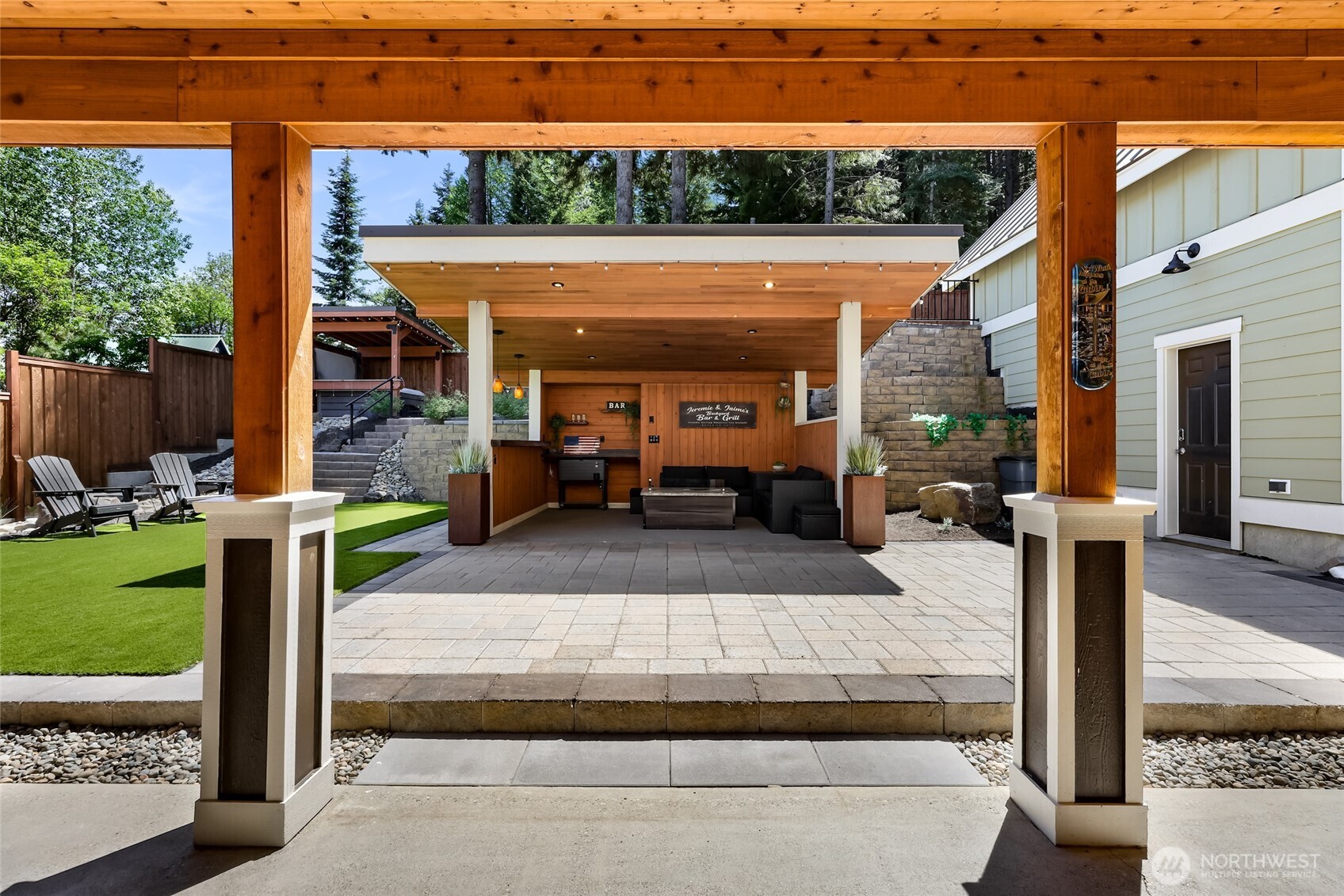 306 W Montana Avenue , Roslyn, WA 98941