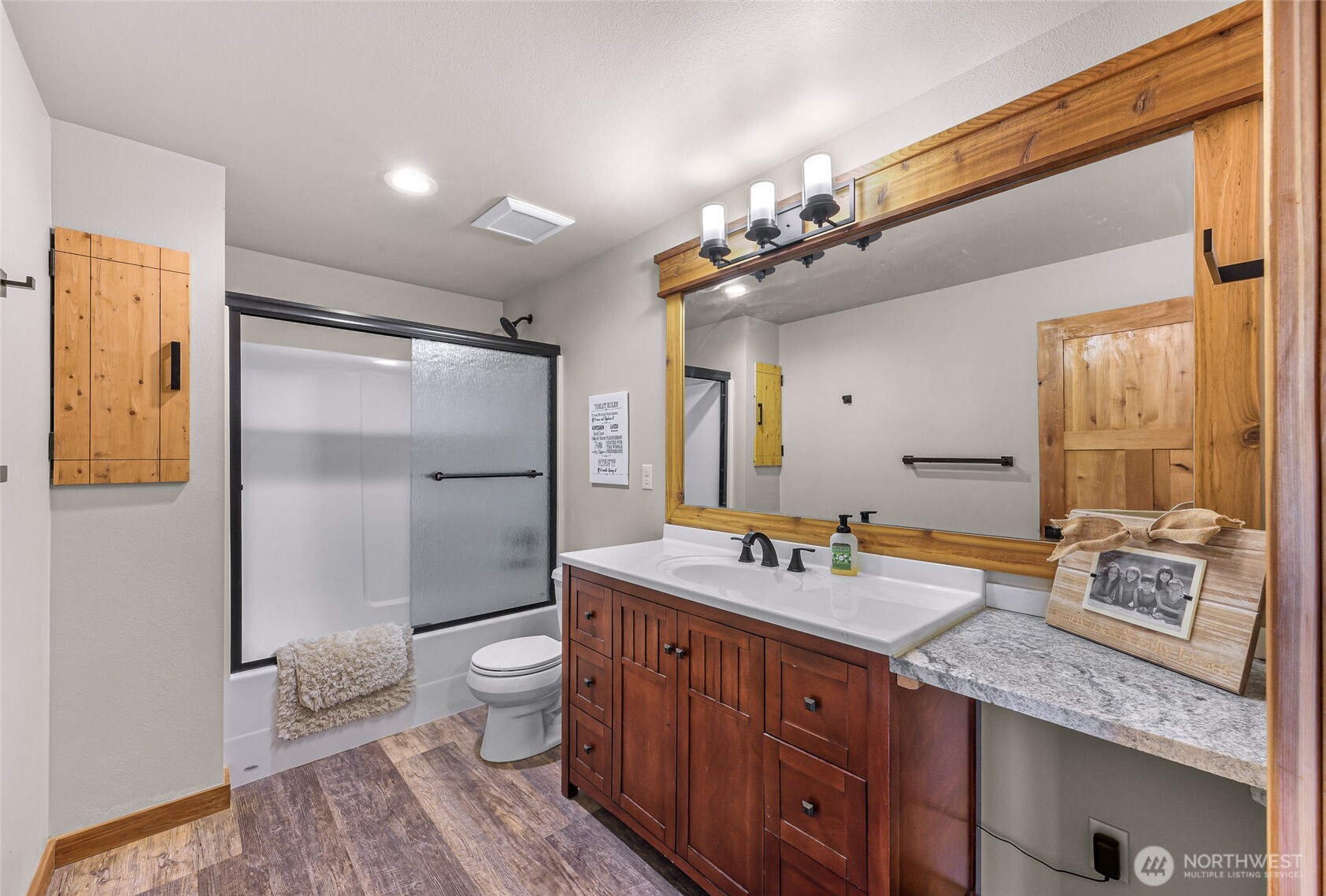 306 W Montana Avenue , Roslyn, WA 98941