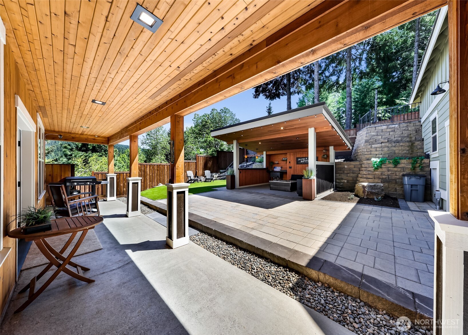 306 W Montana Avenue , Roslyn, WA 98941
