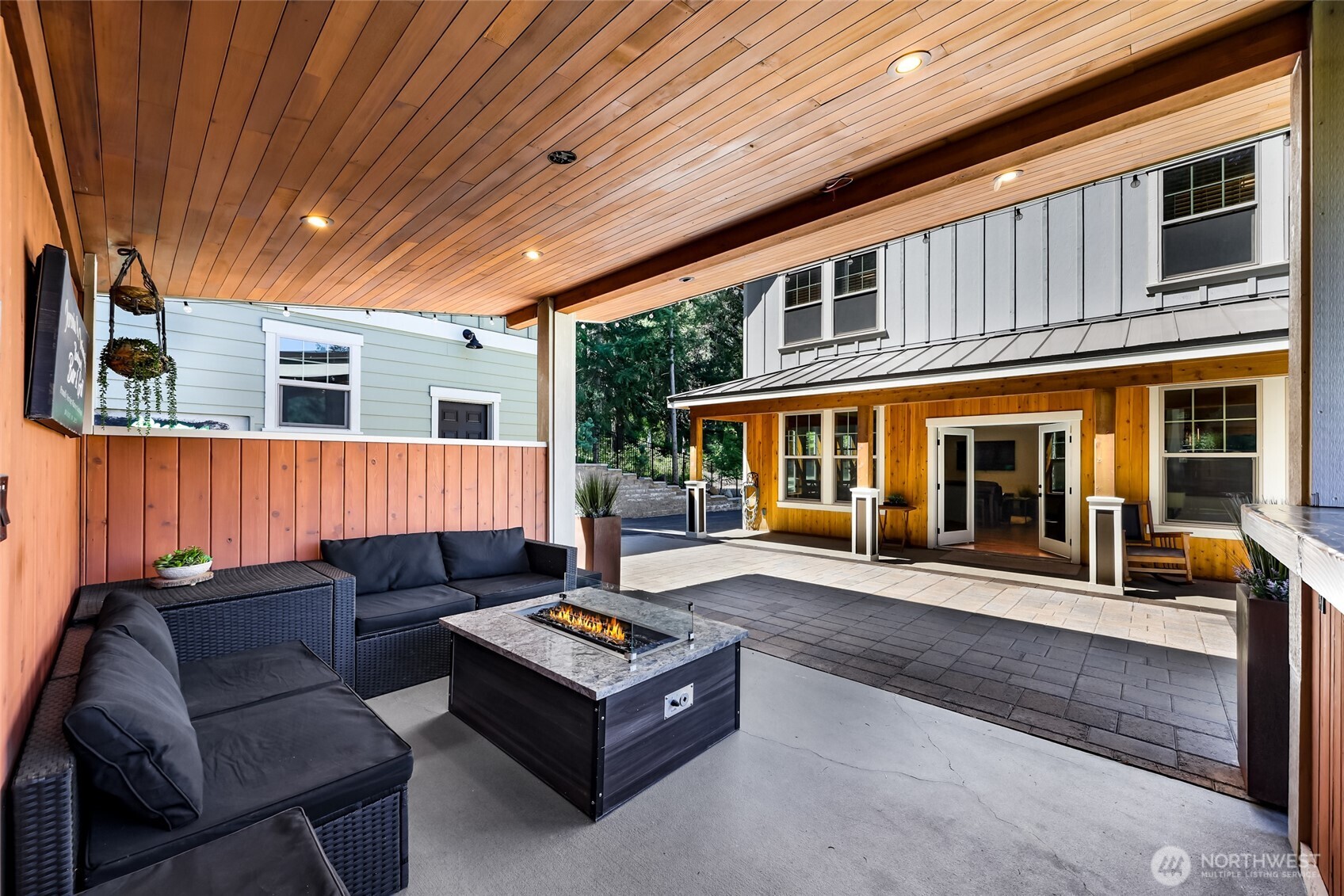 306 W Montana Avenue , Roslyn, WA 98941
