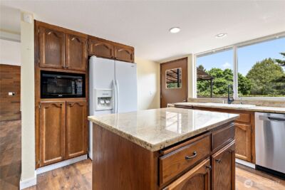 3601 70th Avenue W, University Place, WA 98466 - Photo 9