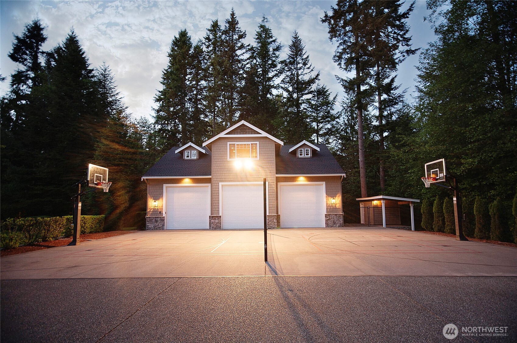 19632 183rd Way SE, Renton, WA 98058