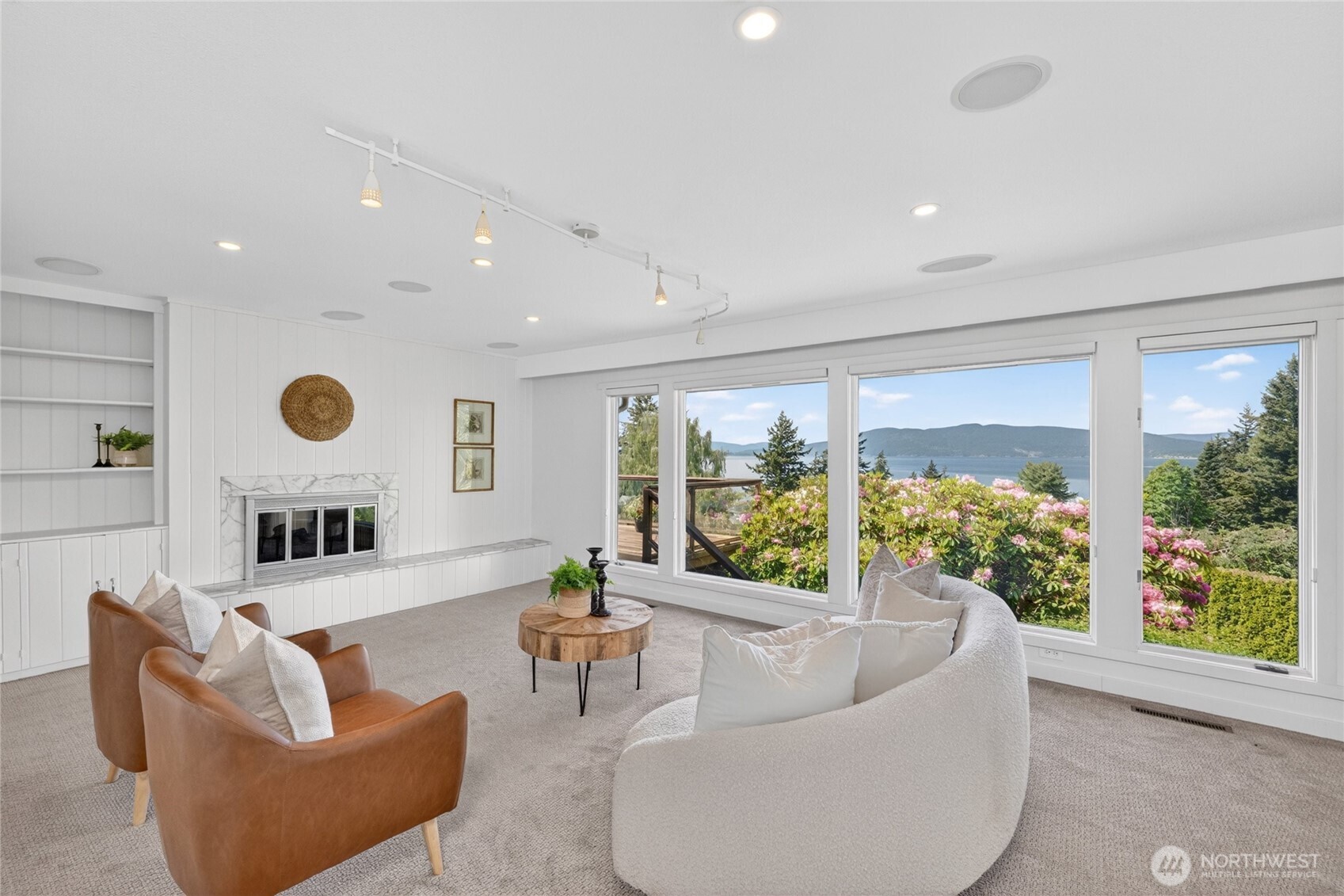 418 Briar Road , Bellingham, WA 98225