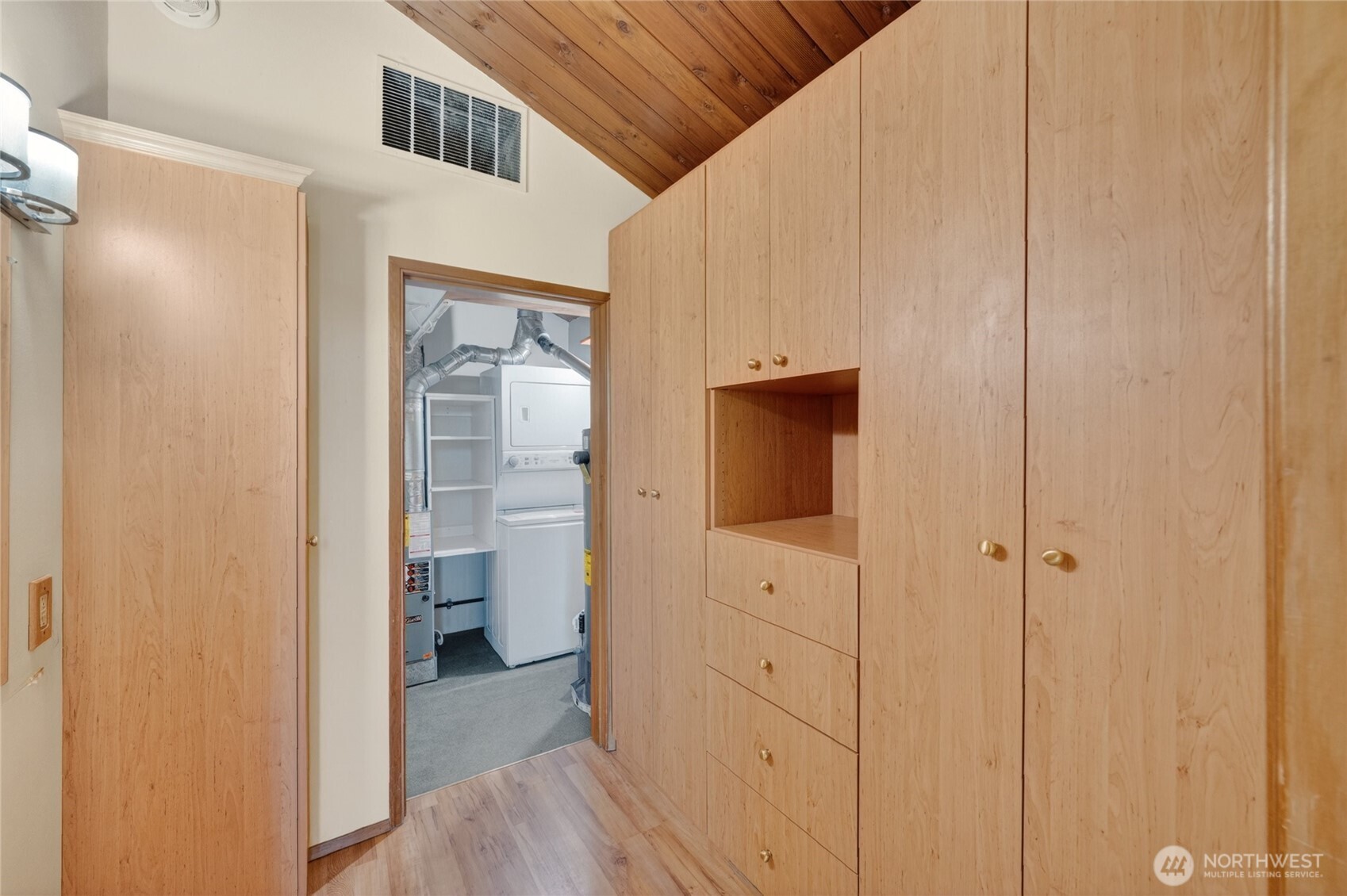 418 Briar Road , Bellingham, WA 98225