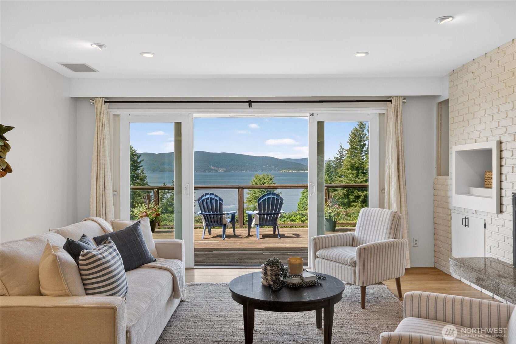 418 Briar Road , Bellingham, WA 98225