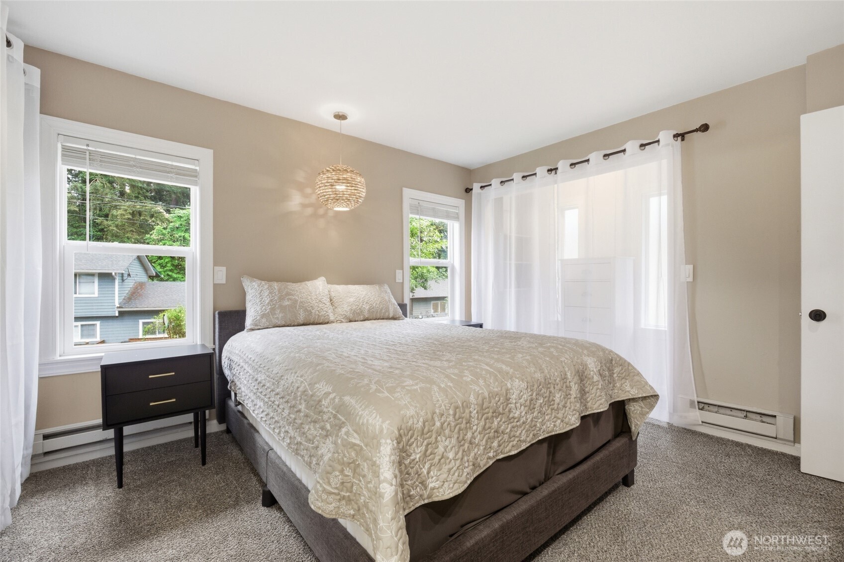 7715 236th Street SW, Edmonds, WA 98026