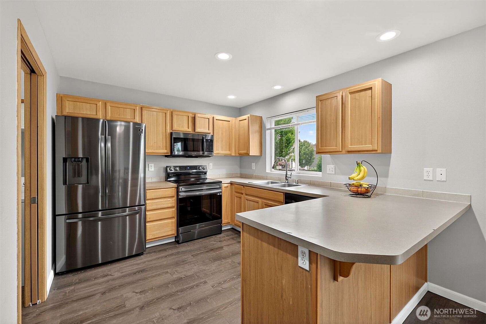 9997 Greenleaf Loop SE, Yelm, WA 98597