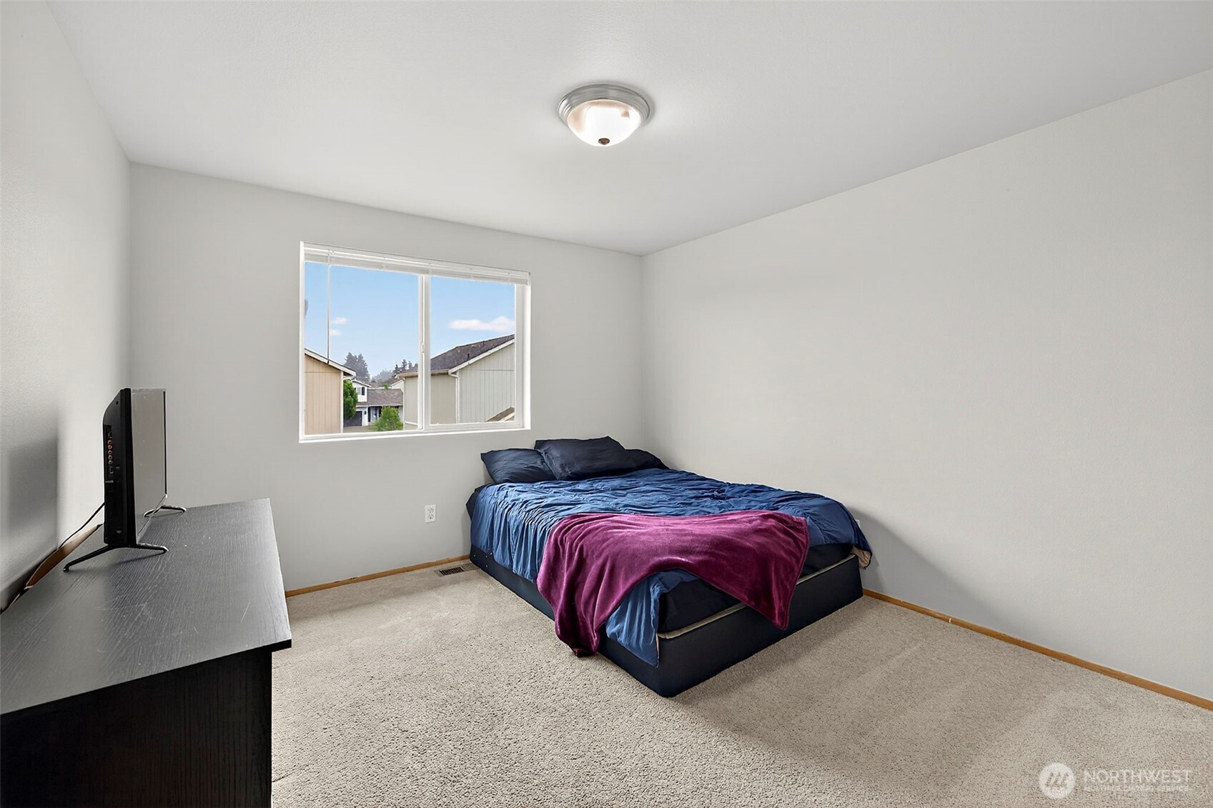 9997 Greenleaf Loop SE, Yelm, WA 98597