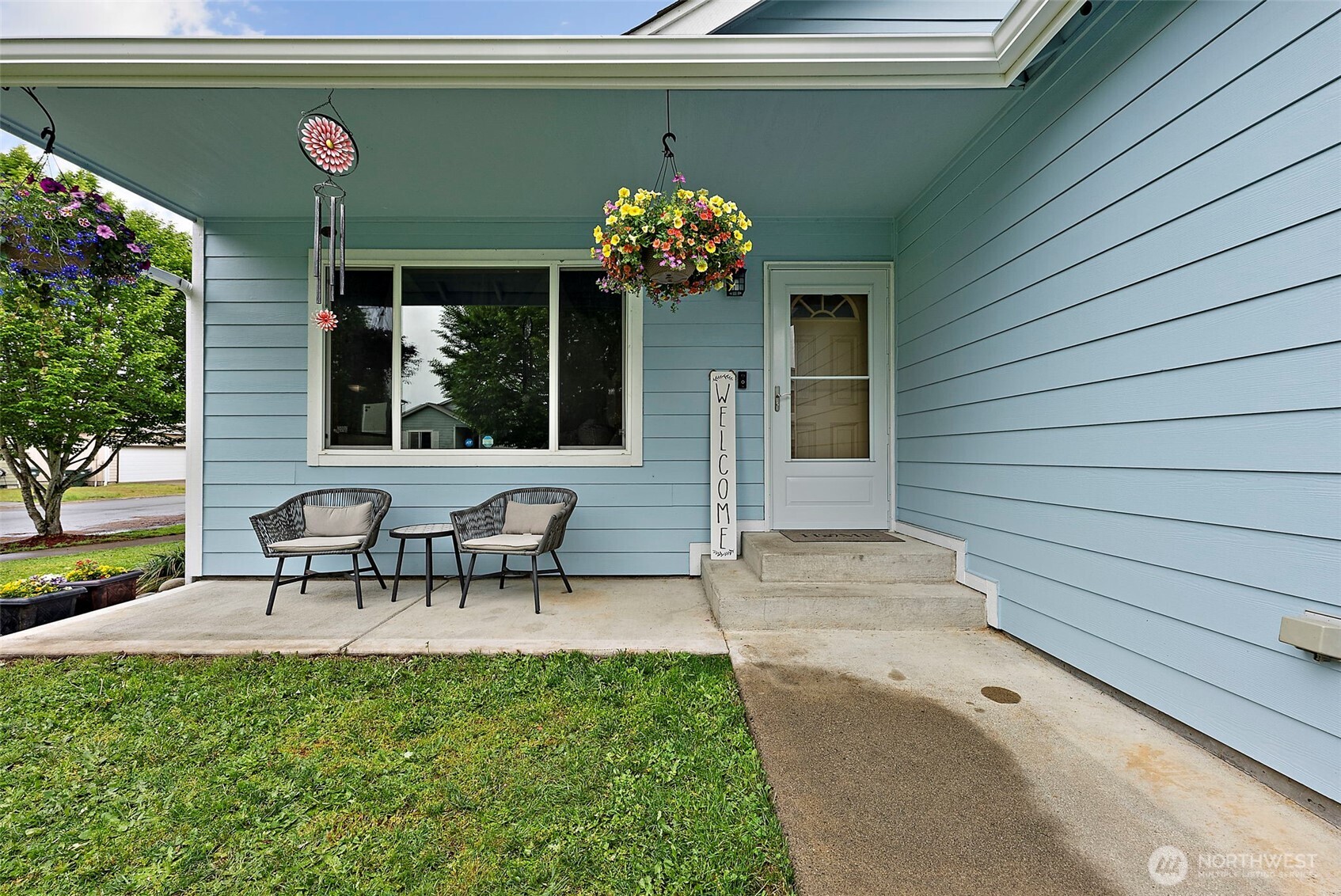 9997 Greenleaf Loop SE, Yelm, WA 98597