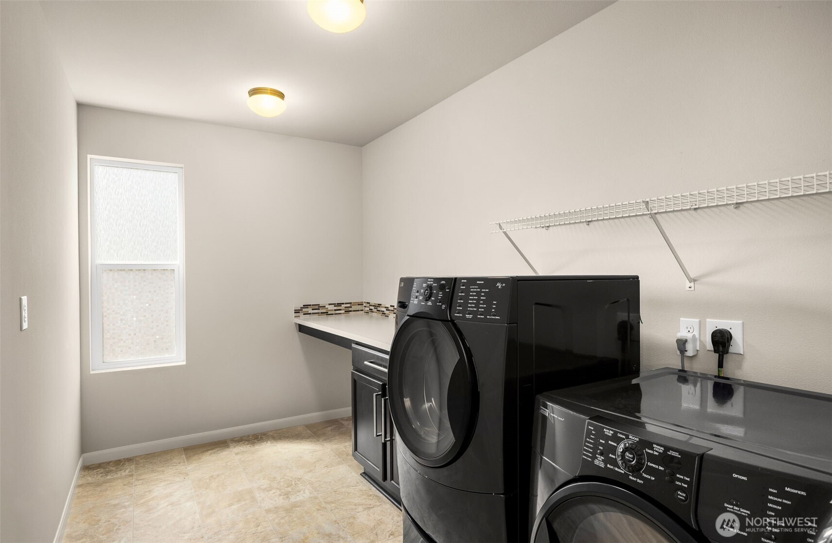 932 Clearwater Court , Mount Vernon, WA 98273