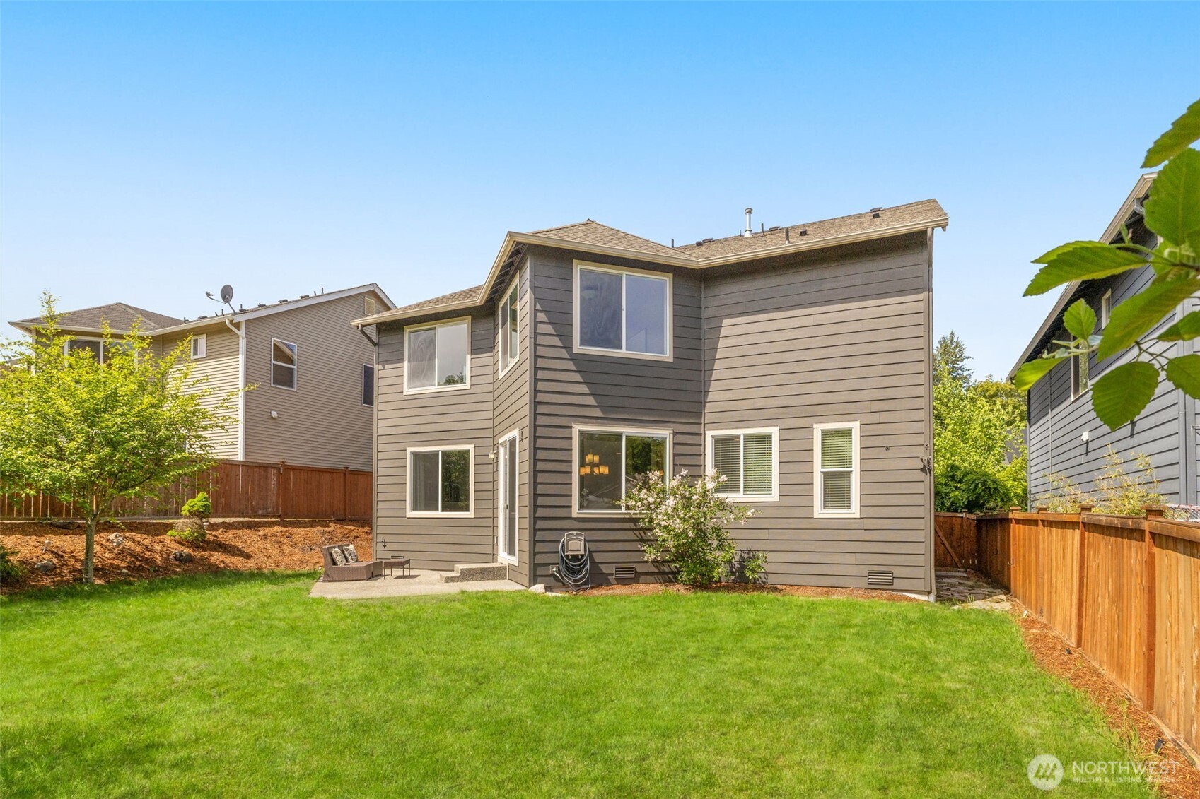 932 Clearwater Court , Mount Vernon, WA 98273