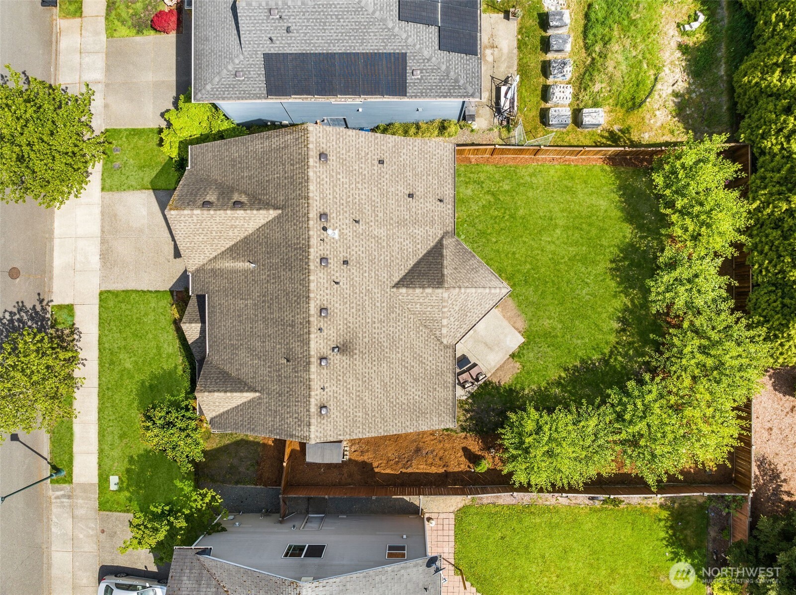 932 Clearwater Court , Mount Vernon, WA 98273