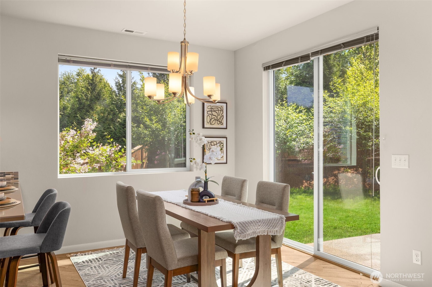 932 Clearwater Court , Mount Vernon, WA 98273